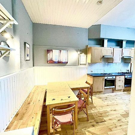 Central Edinburgh - Large Groups Apartment ภายนอก รูปภาพ