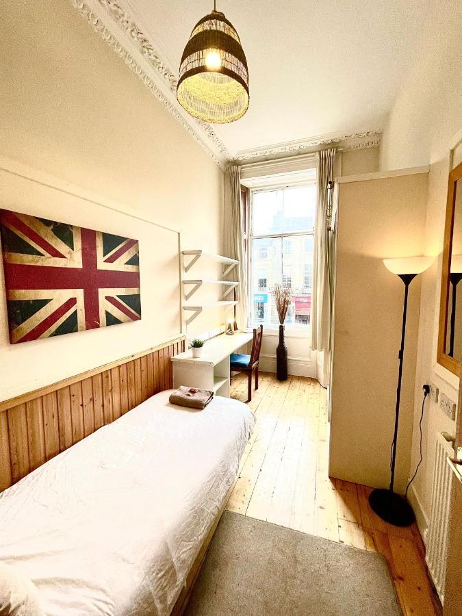 Central Edinburgh - Large Groups Apartment ภายนอก รูปภาพ
