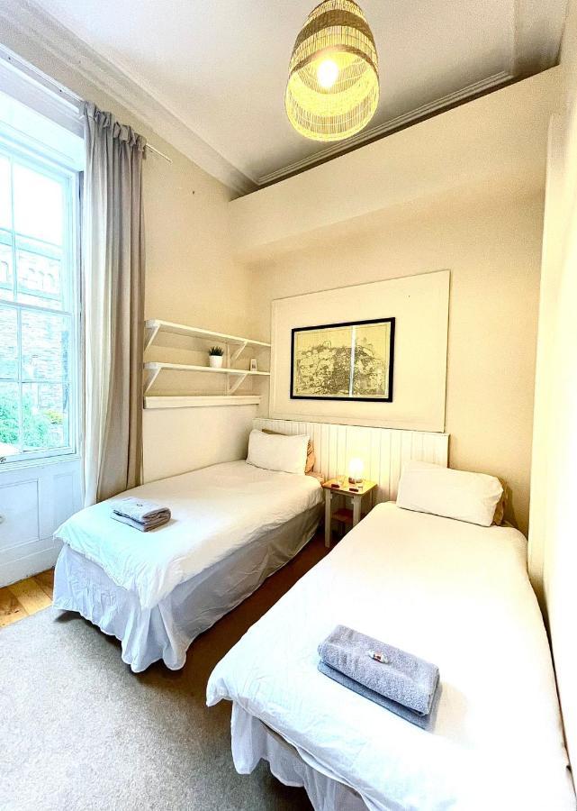 Central Edinburgh - Large Groups Apartment ภายนอก รูปภาพ