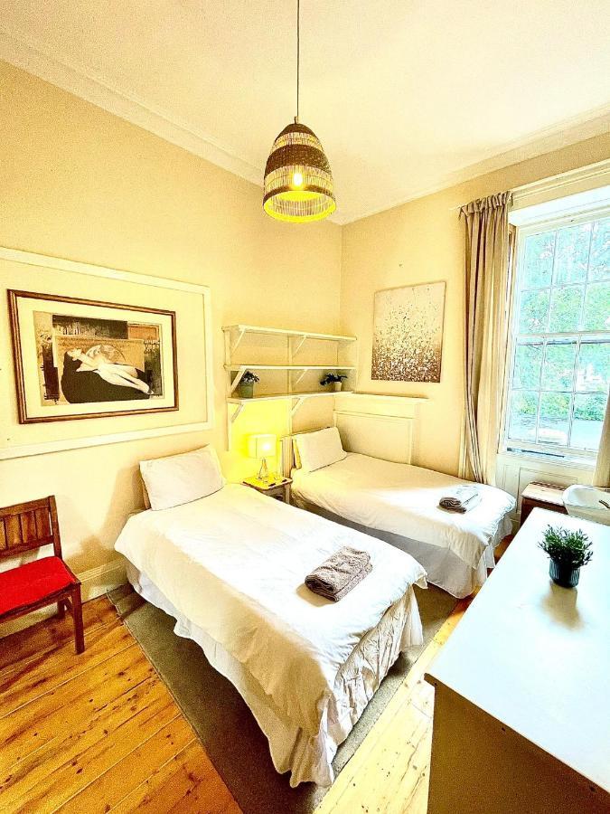 Central Edinburgh - Large Groups Apartment ภายนอก รูปภาพ